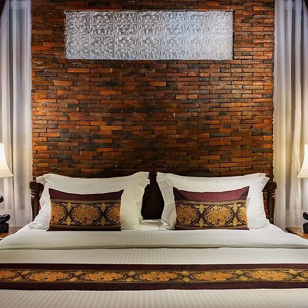 Prasats Boutique Hotel Phnom Penh Exterior foto